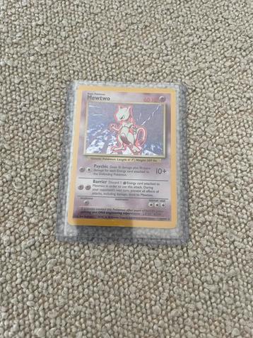 Mewtwo holo 10/102 beschikbaar voor biedingen