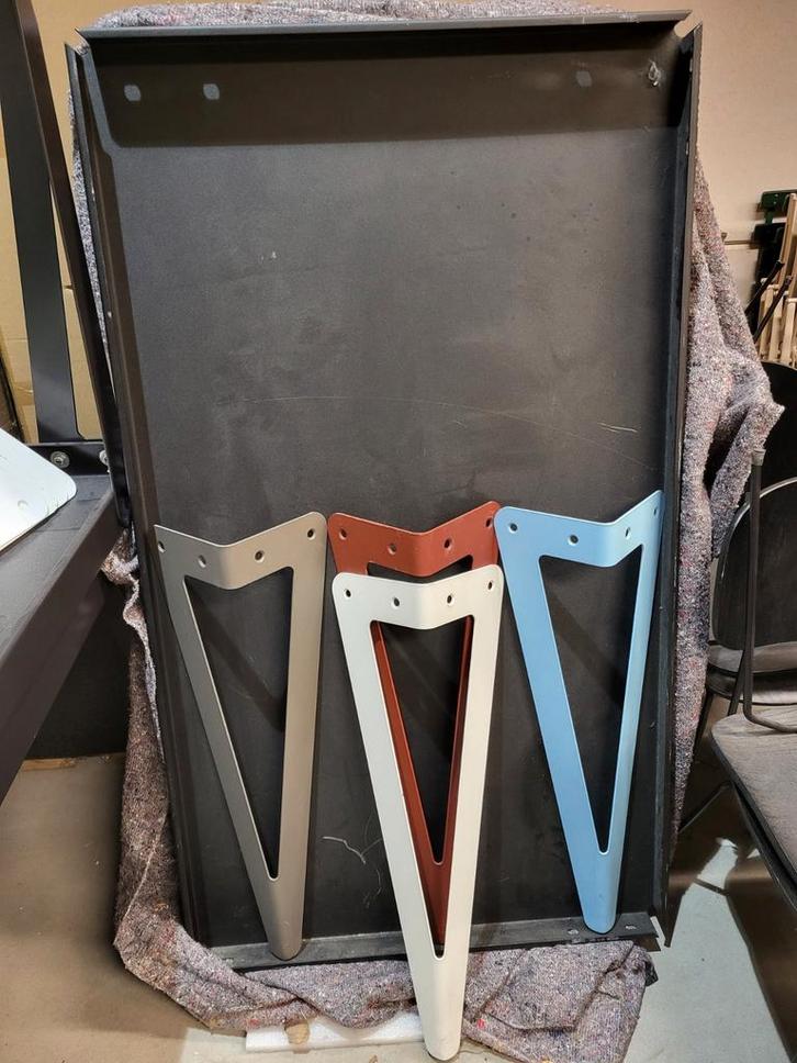 Functionals lloyd tafel tafels statafel bureautafel bed, Huis en Inrichting, Tafels | Statafels, Ophalen