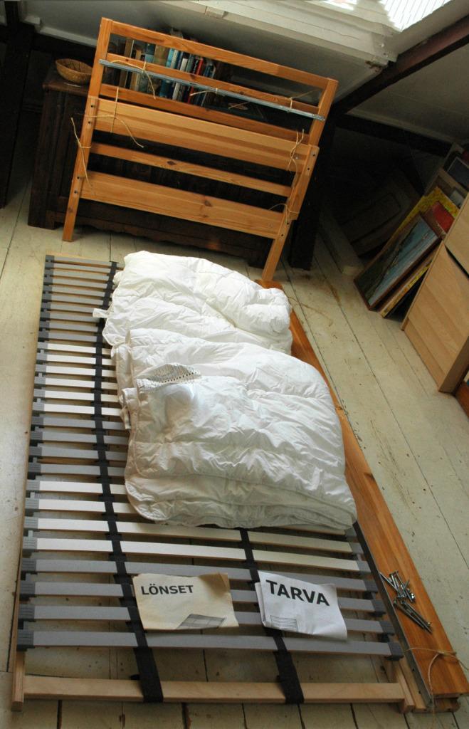TARVA bedframe + LÖNSET lattenbodem + STJÄRNBRÄCKA dekbed, Huis en Inrichting, Slaapkamer | Bedden, Gebruikt, Eenpersoons, 90 cm