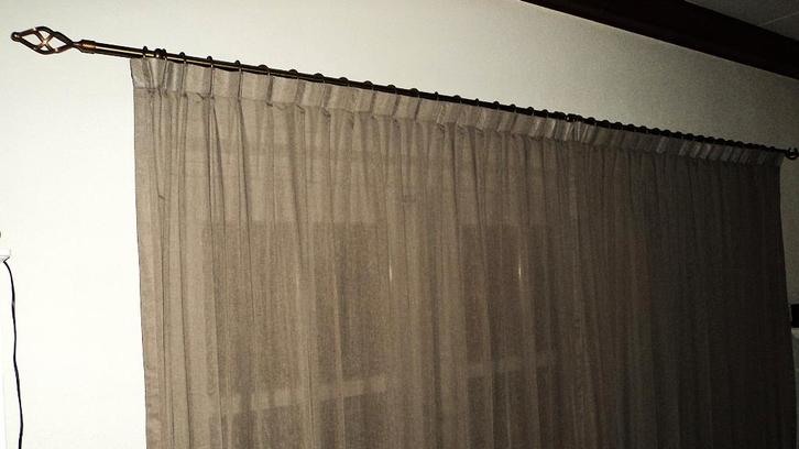 2 prachtige, bronskleurige gordijnroedes Decomode - 28mm, Huis en Inrichting, Stoffering | Gordijnen en Lamellen, Zo goed als nieuw