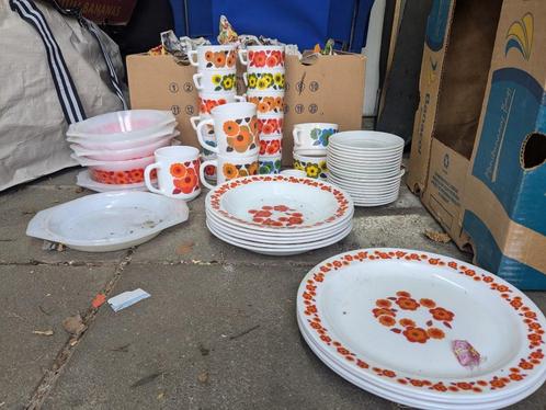 Arcopal lotus service, Huis en Inrichting, Keuken | Servies, Zo goed als nieuw, Compleet servies, Overige stijlen, Porselein, Ophalen