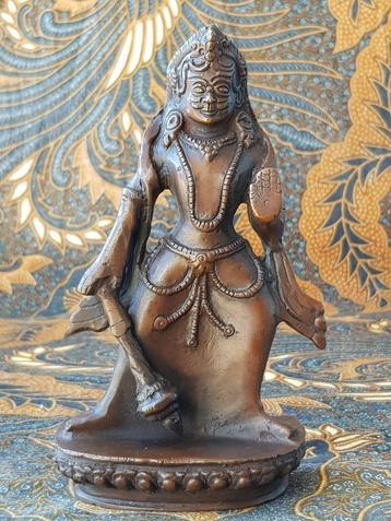 Prachtig zwaar antiek brons tempelbeeldje uit India 16,8 cm. beschikbaar voor biedingen