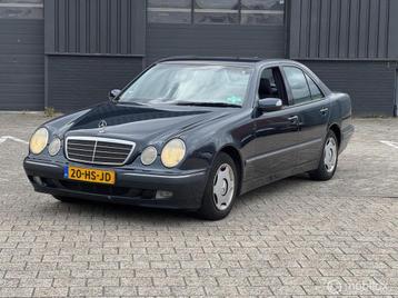 Mercedes E-klasse 200 Benzine / Automaat beschikbaar voor biedingen