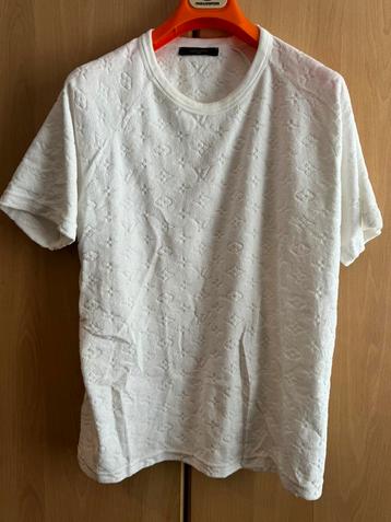 Louis Vuitton T-shirt L beschikbaar voor biedingen
