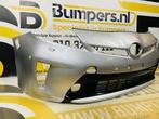 BUMPER Toyota Prius pdc  2012-2014 VOORBUMPER 2-A3-11373z, Gebruikt, Ophalen of Verzenden, Bumper, Voor