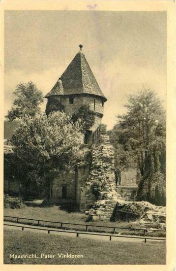 (300-173-025) Maastricht Pater Vinktoren beschikbaar voor biedingen