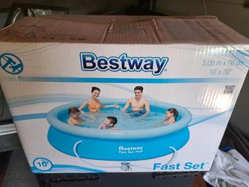 Bestway zwembad beschikbaar voor biedingen