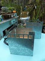 2 strakke, zilverkleurige blikken tafellampen, 10 x 10, Ophalen of Verzenden, Zo goed als nieuw, Metaal, Minder dan 50 cm