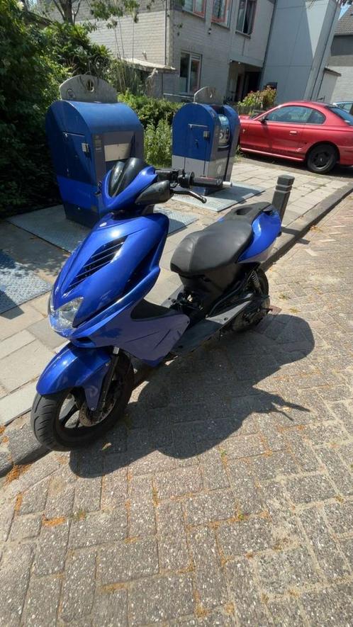 Yamaha aerox, Fietsen en Brommers, Scooters | Yamaha, Gebruikt, Aerox, Maximaal 45 km/u, Ophalen of Verzenden