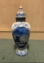 Antieke vaas met deksel delft blauw molen h 35 (maestricht), Antiek en Kunst, Ophalen