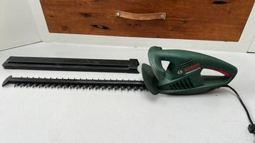 Bosch heggenschaar 55 cm in zeer goede staat beschikbaar voor biedingen