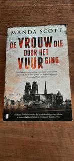 Boek De Vrouw die door het vuur ging, Boeken, Ophalen, Zo goed als nieuw, Nederland