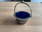 Zilveren mandje, blauw bakje. Gemerkt Chester GB+ Z1., Antiek en Kunst, Antiek | Goud en Zilver, Ophalen of Verzenden, Zilver
