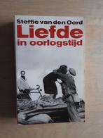 Liefde in oorlogstijd - Steffie van den Oord, Ophalen of Verzenden, Tweede Wereldoorlog, Gelezen, Overige onderwerpen