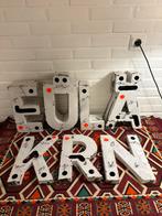 Superleuke stalen letters waar neon op heeft gezeten, Verzamelen, Merken en Reclamevoorwerpen, Ophalen of Verzenden, Lichtbak of (neon) lamp