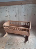 Grenen schommel wiegje., Antiek en Kunst, Ophalen