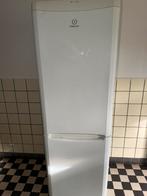 Grote goedwerkende koelkast VASTE PRIJS 50 EURO, Witgoed en Apparatuur, Koelkasten en IJskasten, 200 liter of meer, Met aparte vriezer