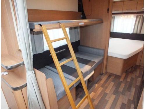 Knaus 650 UDF 6 pers Fransbed stapelbed rondzit MOVER AIRCO, Caravans en Kamperen, Caravans, Bedrijf, tot en met 6, 1500 - 2000 kg