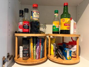 Handig bamboe draaiplateau, etagere voor in de keuken beschikbaar voor biedingen