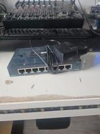 TP-Link 8-poorts Gigabit Desktop Switch, Computers en Software, Netwerk switches, Ophalen of Verzenden, Gebruikt