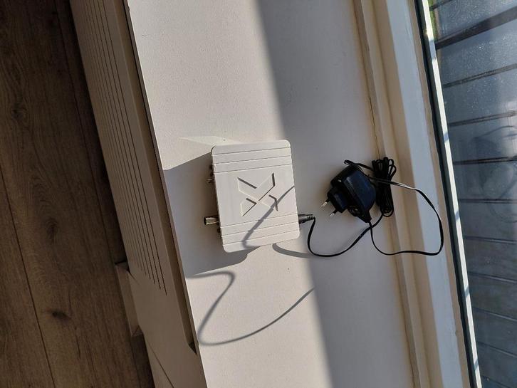 Technetix FRA-752X 0/2/4/8 db versterker, Audio, Tv en Foto, Audiokabels en Televisiekabels, Zo goed als nieuw, Overige kabels