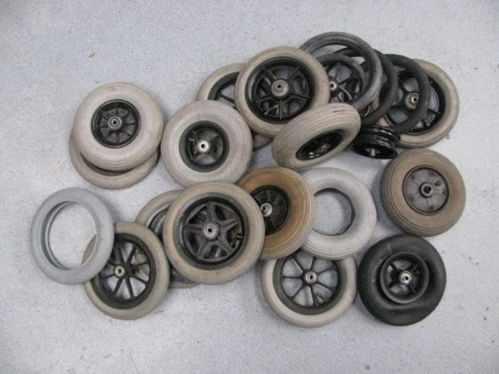 rolstoel luchtbandjes, Van 6 tot 12,5 inch, Diversen, Rolstoelen, Zo goed als nieuw, Handbewogen rolstoel, Ophalen of Verzenden