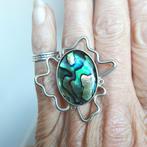 Mooie nieuwe zilveren ring met Paua schelp/ Abalone mt 17,5, 18 tot 19, Nieuw, Ophalen of Verzenden, Met edelsteen