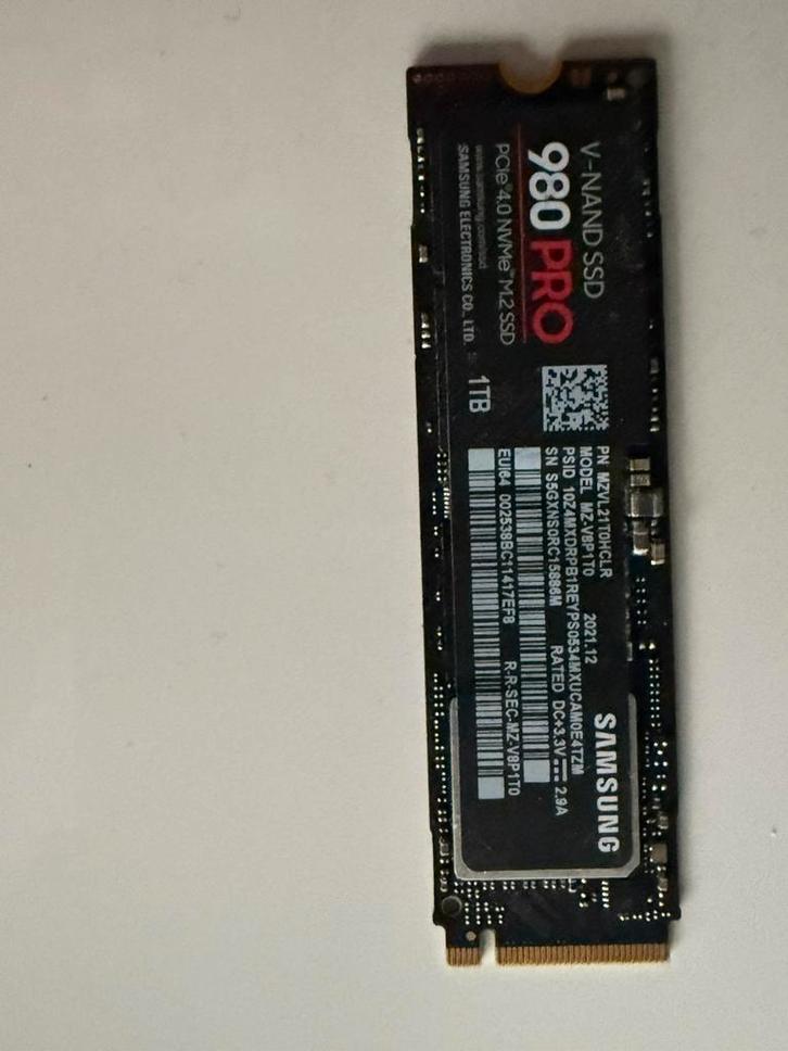 Samsung 980 PRO 1TB NVMe SSD – Razendsnel PCIe 4.0, Computers en Software, Harde schijven, Zo goed als nieuw, Desktop, Overige aansluitingen