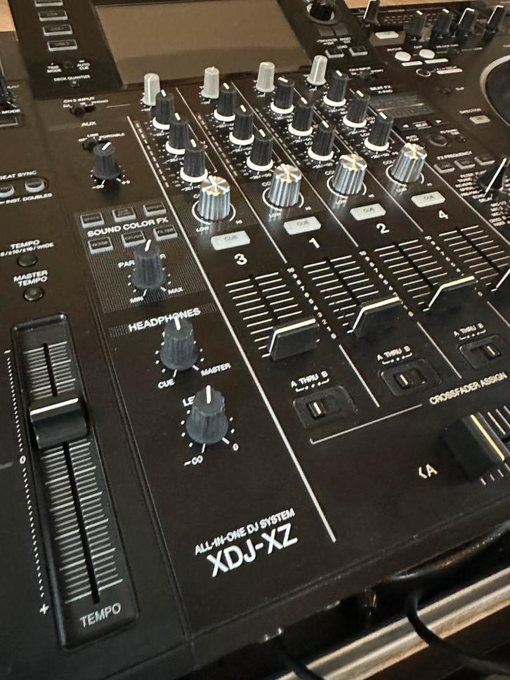 Pioneer XDJ-XZ incl deck & flightcase, Muziek en Instrumenten, Dj-sets en Draaitafels, Gebruikt, Pioneer, Ophalen