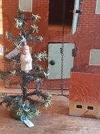 Oud kerstboompje papier takjes 25 cm, Diversen, Kerst, Ophalen of Verzenden, Zo goed als nieuw