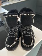 Warmbat Wattura Suede dames boot zwart, Zwart, Lage of Enkellaarzen, Ophalen of Verzenden, Zo goed als nieuw