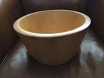 Houten fruit of saladeschaal, Schaal, Rond, Ophalen of Verzenden, Zo goed als nieuw