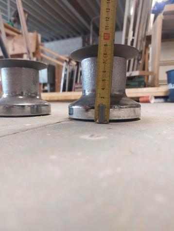 2 stuks Lewmar lieren. beschikbaar voor biedingen