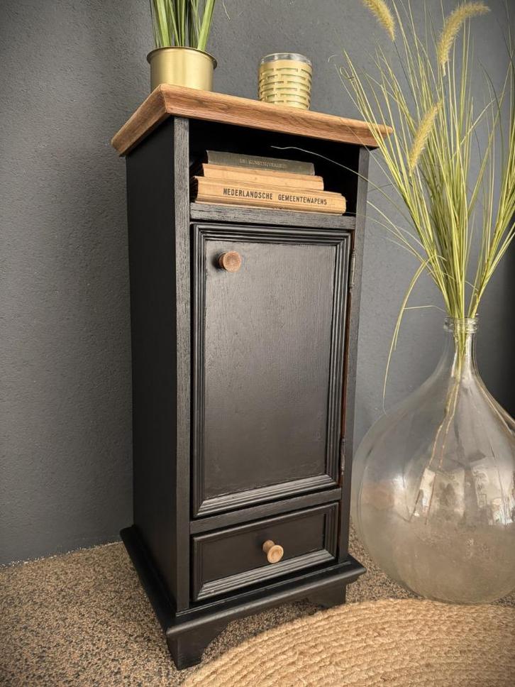 Stoer Oud houten kastje - halkastje - nachtkastje, Antiek en Kunst, Curiosa en Brocante, Ophalen