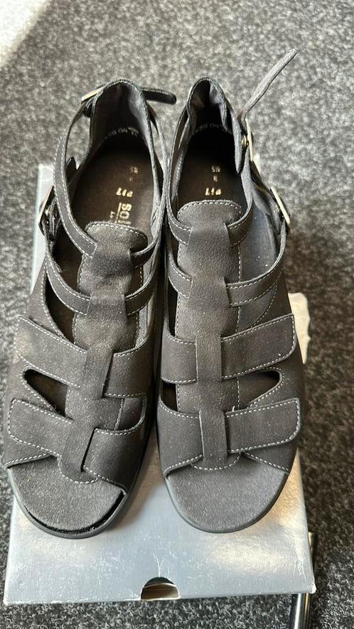 14) zwarte leren sandalen maat 5,5 H (38+), Kleding | Dames, Schoenen, Nieuw, Sandalen of Muiltjes, Zwart, Ophalen of Verzenden