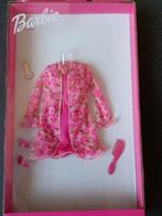 Barbie Fashion Avenue kledingsetje NRFB 1999, Verzamelen, Ophalen of Verzenden, Nieuw, Kleertjes
