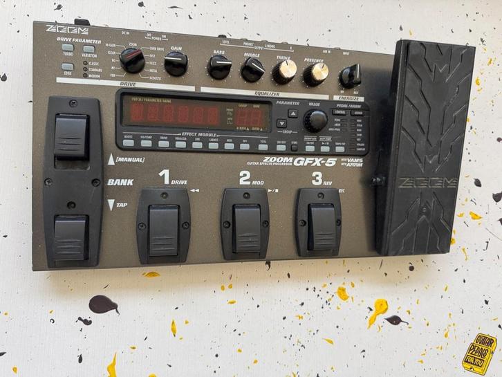 Zoom GFX-5 GUITAR EFFECTS PROCESSOR, Muziek en Instrumenten, Effecten, Zo goed als nieuw, Volume, Multi-effect, Ophalen of Verzenden