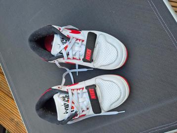 Nike Airforce sneaker mt 41 zgan beschikbaar voor biedingen