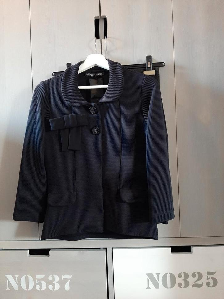 Mantelpakje blazer/rok Juffrouw Jansen maat S zwart Nieuw!, Kleding | Dames, Jasjes, Kostuums en Pakken, Zo goed als nieuw, Jasje