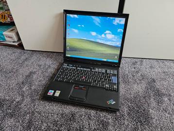 IBM ThinkPad R51 vintage laptop beschikbaar voor biedingen