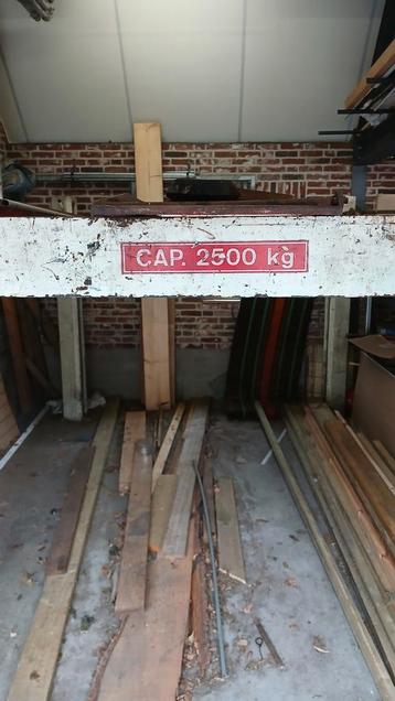 Gebruikte Hefbrug 2500kg - Zelf Demonteren! beschikbaar voor biedingen