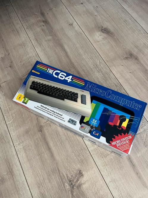 Commodore 64 Maxi + Joystick, nieuw!, Computers en Software, Vintage Computers, Ophalen of Verzenden