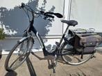 Bikkel damesfiets, framemaat 46, met lage instap, Fietsen en Brommers, Elektrische fietsen, Gebruikt, Minder dan 47 cm, 50 km per accu of meer