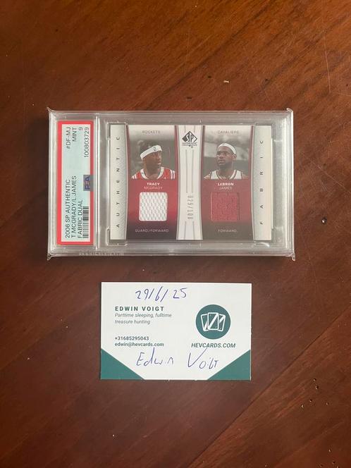2006 SP Authentic Trace Mcgrady Lebron James DUAL PATCH PSA9, Hobby en Vrije tijd, Verzamelkaartspellen | Overige, Zo goed als nieuw