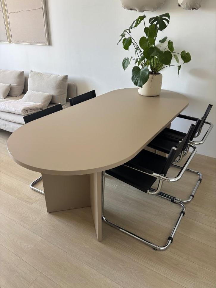 Eettafel, beige van naduvi, Huis en Inrichting, Tafels | Eettafels, Gebruikt, 50 tot 100 cm, 200 cm of meer, Vijf personen of meer