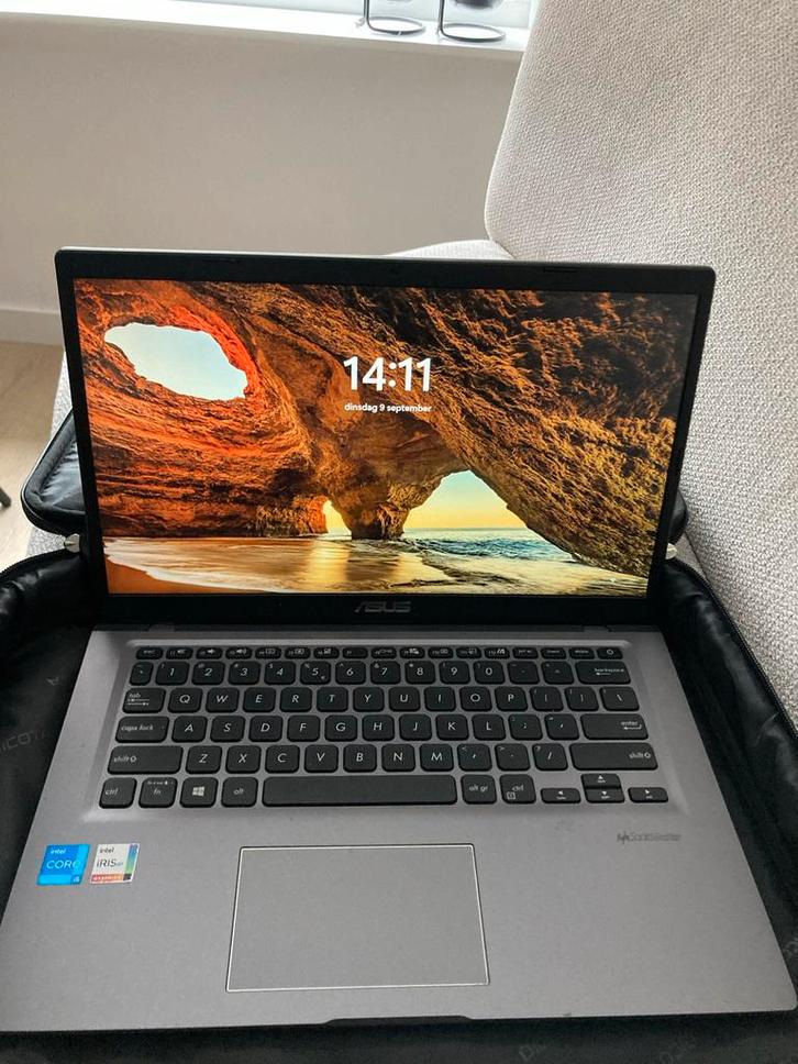 Asus Laptop - Zo goed als nieuw!, Computers en Software, Windows Laptops, Zo goed als nieuw, 14 inch, SSD, 2 tot 3 Ghz, 8 GB, Qwerty