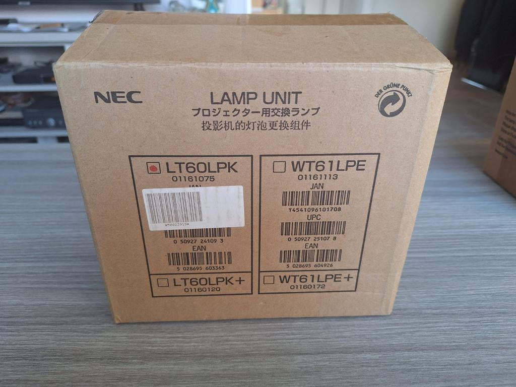 Nieuwe NEC Beamerlamp LT60LPK, Audio, Tv en Foto, Beamer-accessoires, Ophalen of Verzenden, Nieuw, Beamerlamp