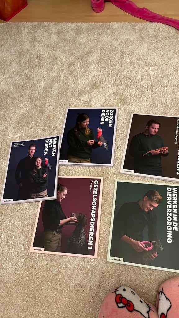 Schoolboeken yuverta leerjaar 1&2 dierverzorger, Ophalen of Verzenden, Zo goed als nieuw, Plaatje