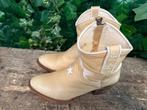 zo goed als nieuw mooie laars van Sendra maat 38, Sendra, Beige, Lage of Enkellaarzen, Ophalen of Verzenden