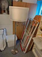 Vloerlamp chroom met witte (dubbele) kap en leeslamp, Ophalen, Zo goed als nieuw, Modern, Metaal
